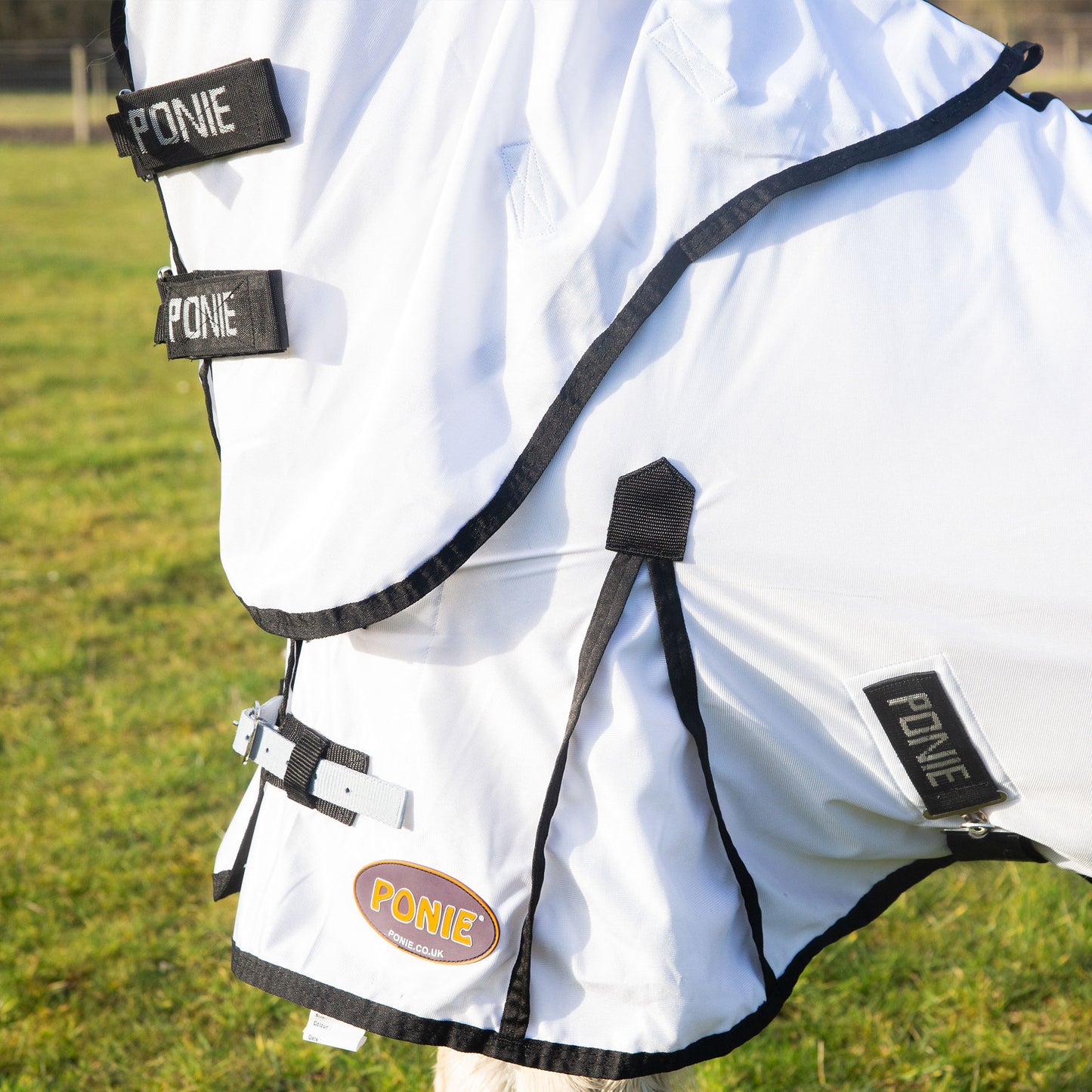 Gallop Ponie Dual Fly Rug & Neck Set