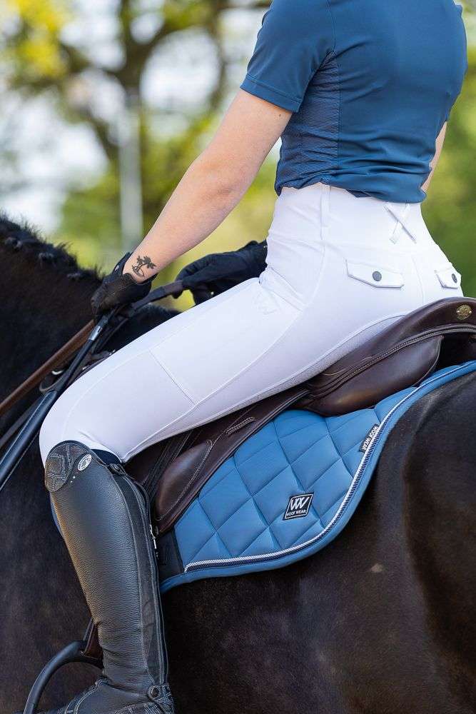 Woof Wear Vision Aura Close Contact Saddle Pad
