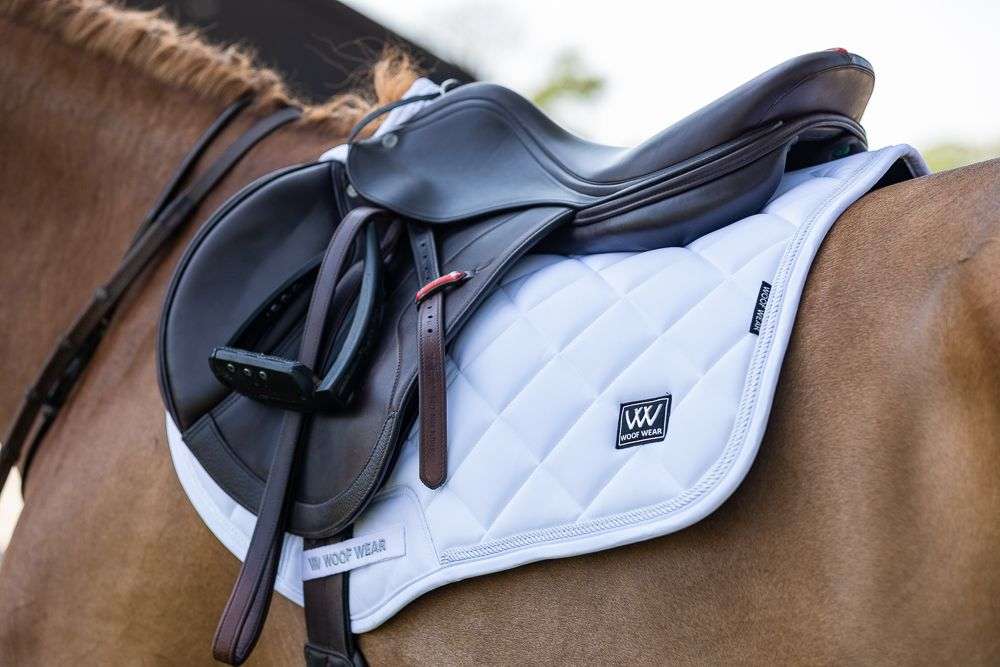 Woof Wear Vision Aura Close Contact Saddle Pad