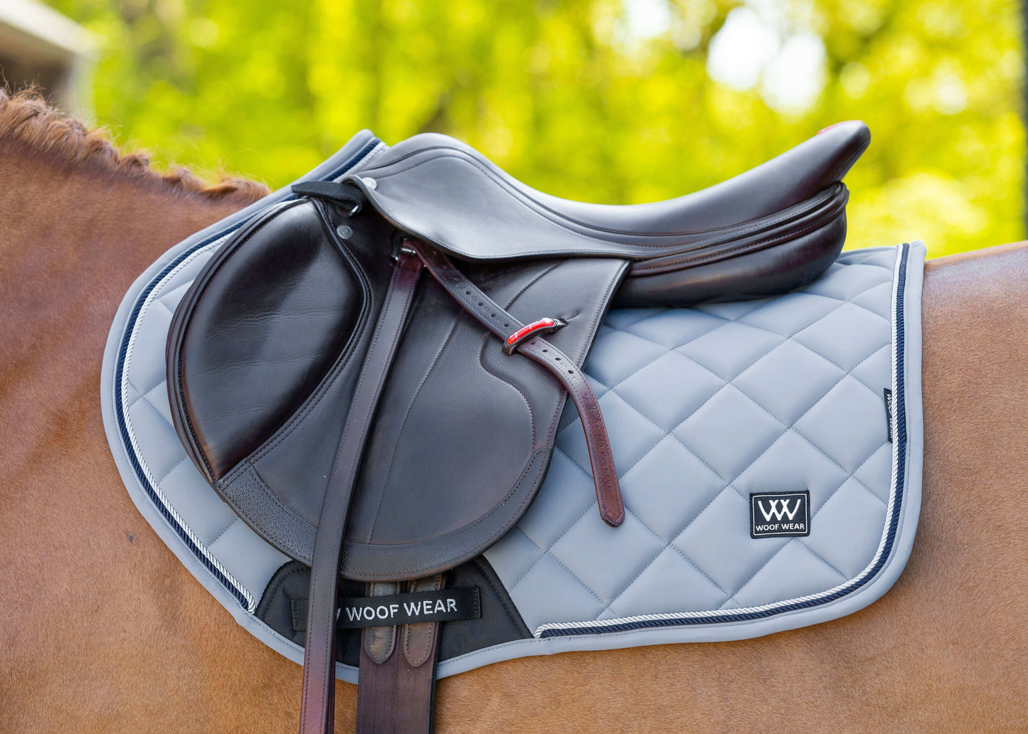 Woof Wear Vision Aura Close Contact Saddle Pad