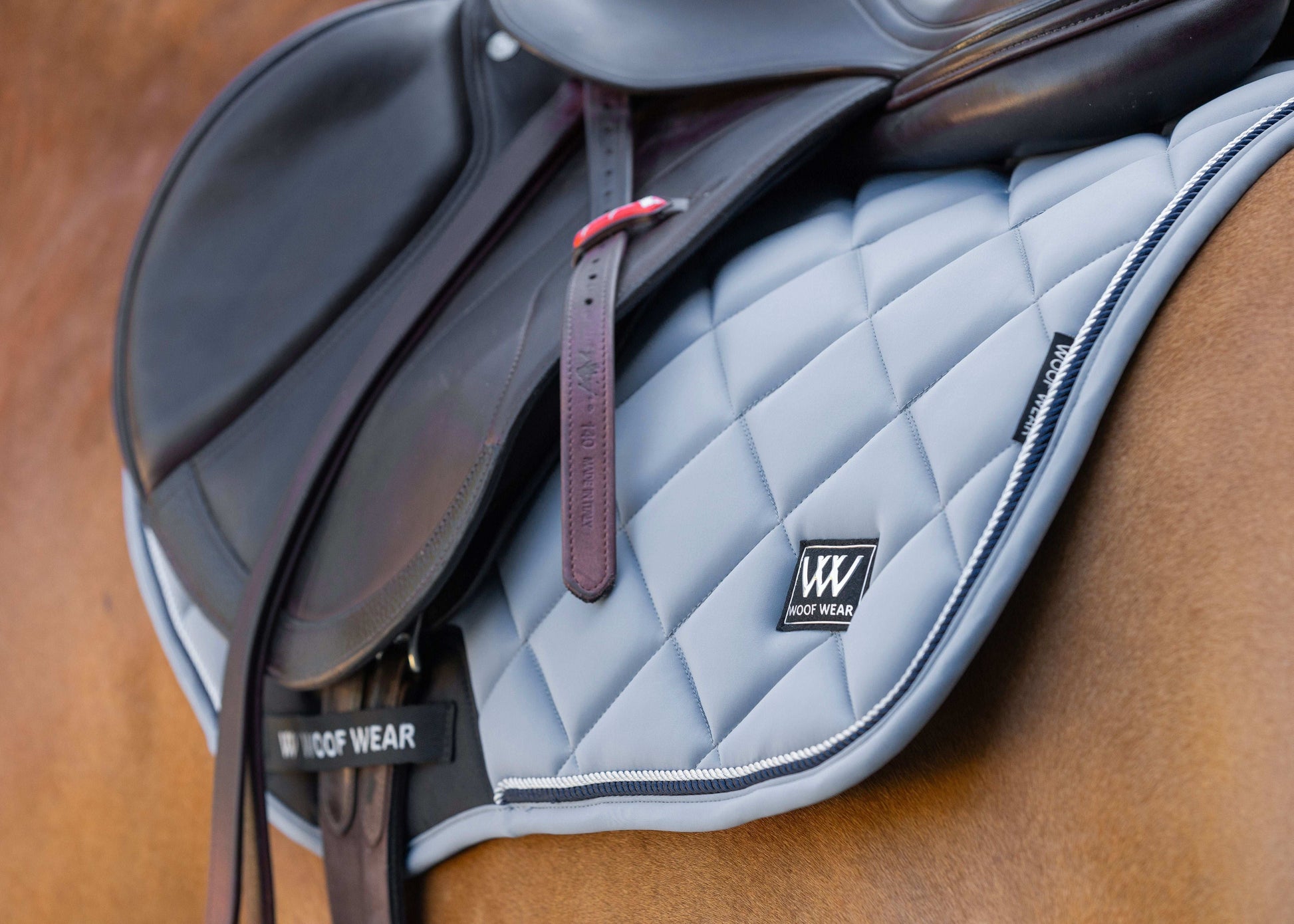 Woof Wear Vision Aura Close Contact Saddle Pad