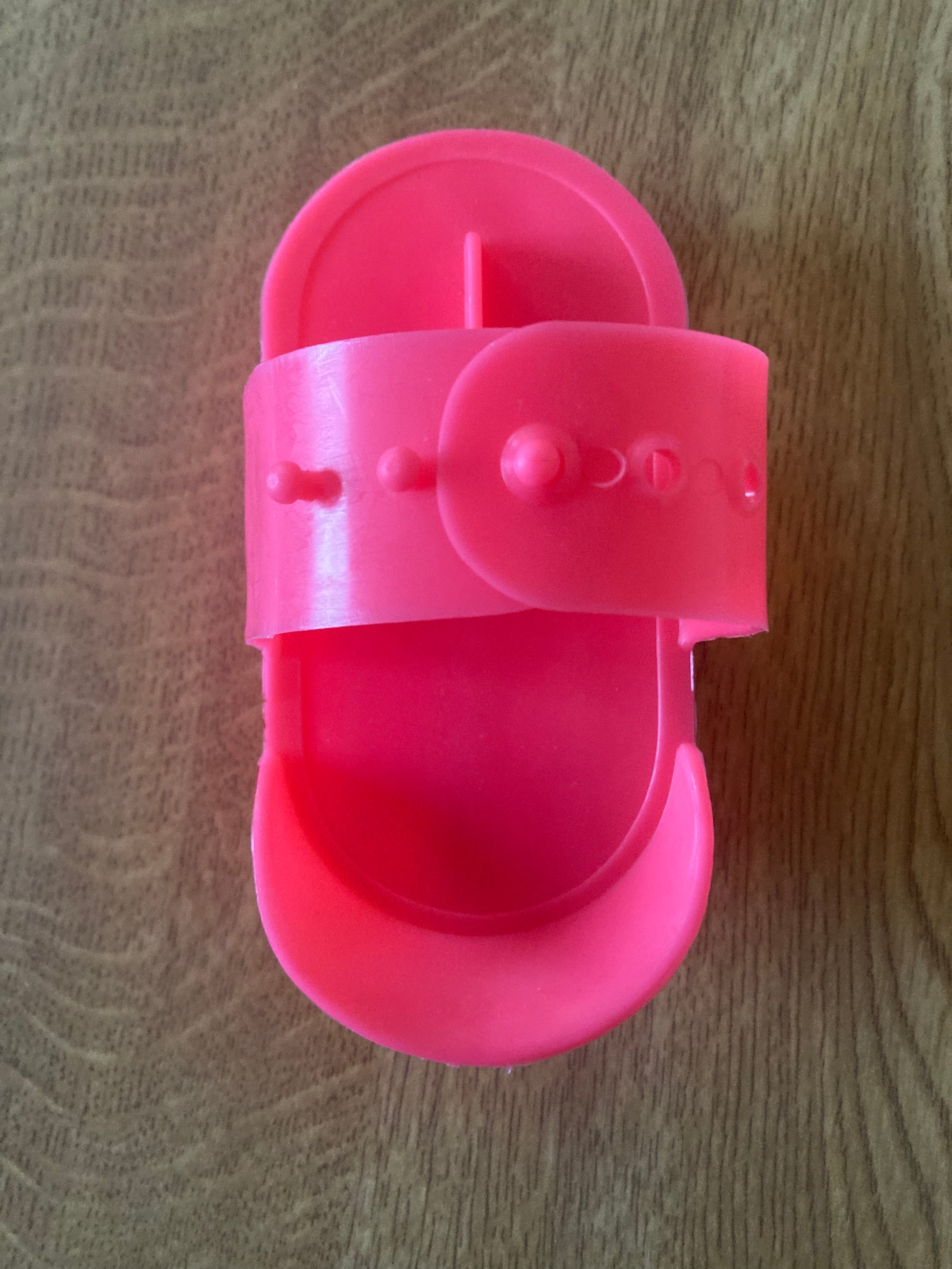 Childs Small Plastic Curry Comb - Top Of The Clops