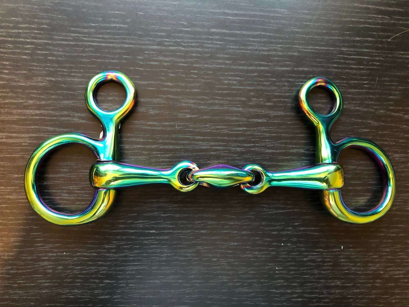 Rainbow 4.5” and 5.5” Hanging Cheek Bit