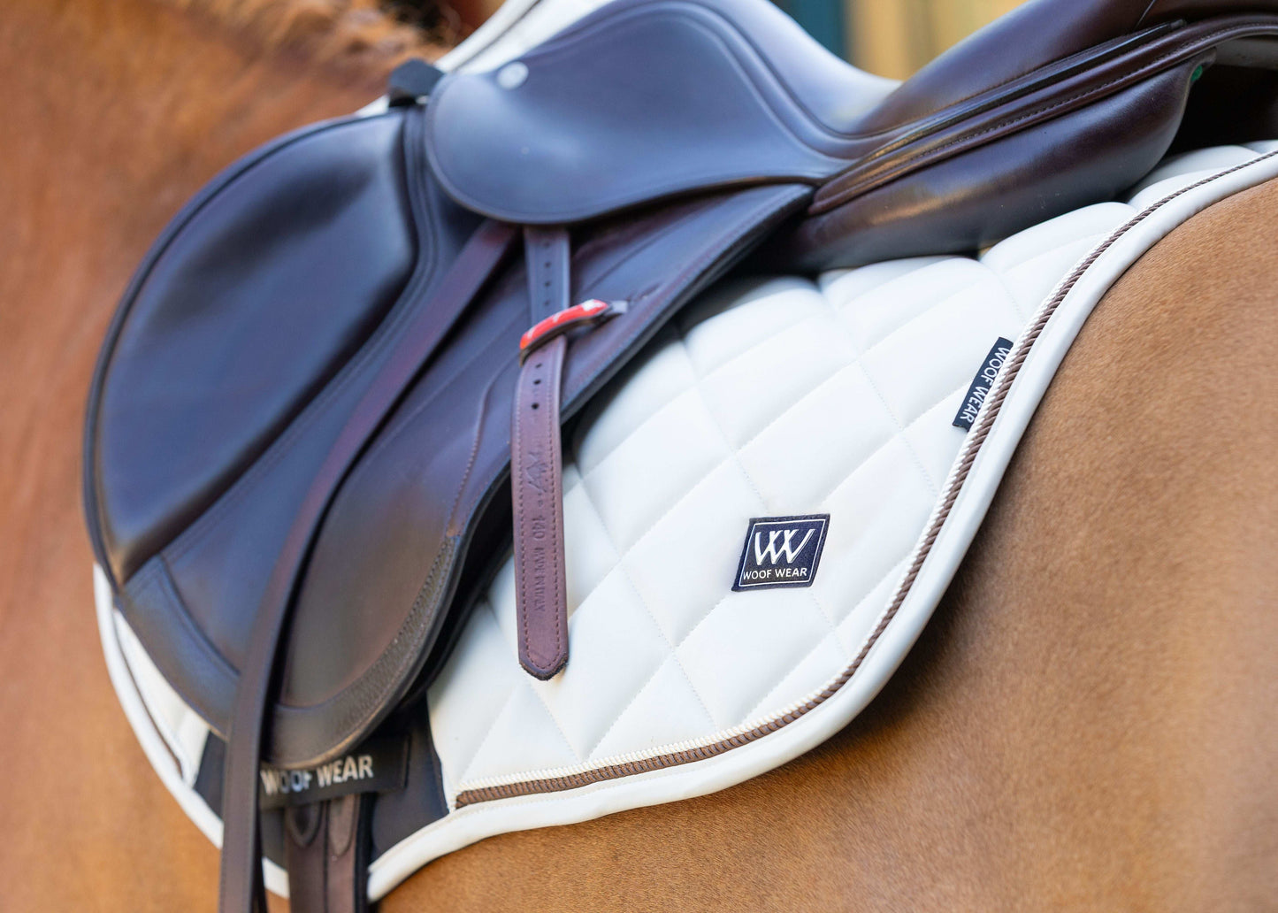 Woof Wear Vision Aura Close Contact Saddle Pad