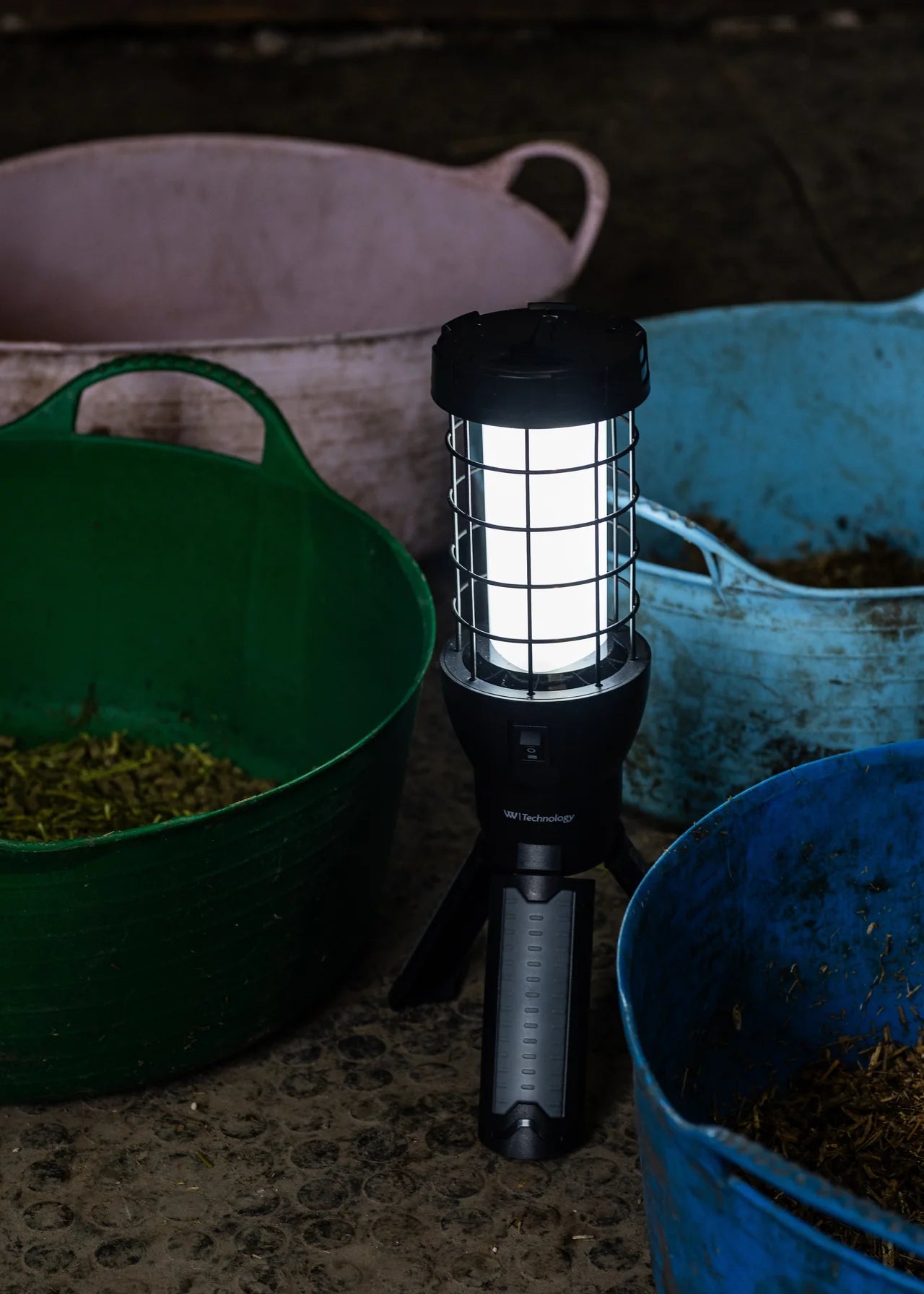 Woof Wear Tripod Lantern