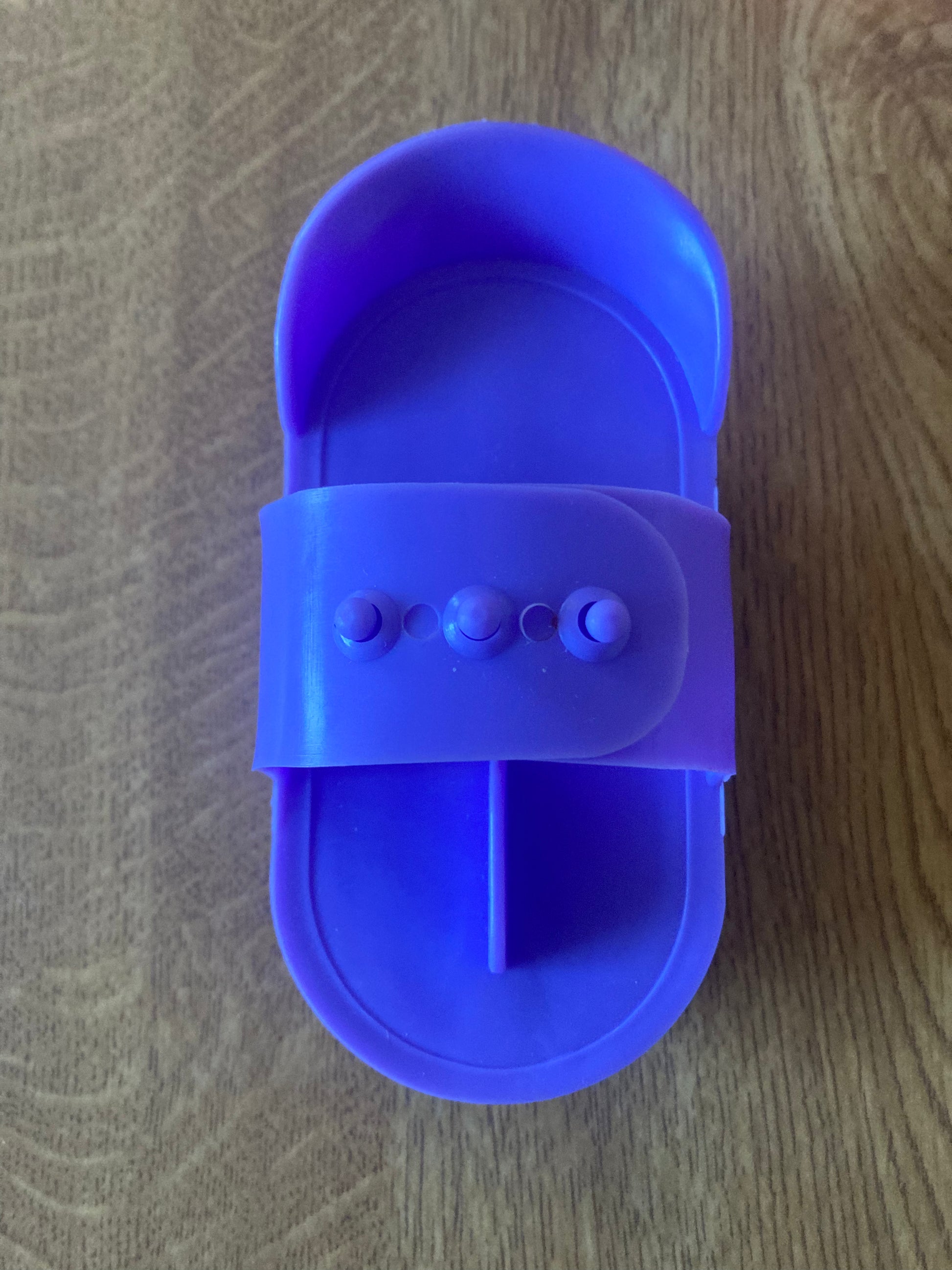 Childs Small Plastic Curry Comb - Top Of The Clops
