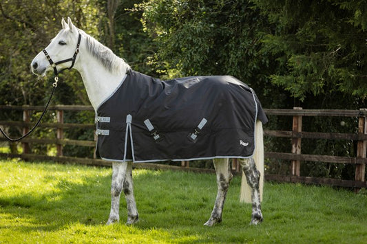 Rhinegold Konig Medium Weight Standard Neck 200G Turnout