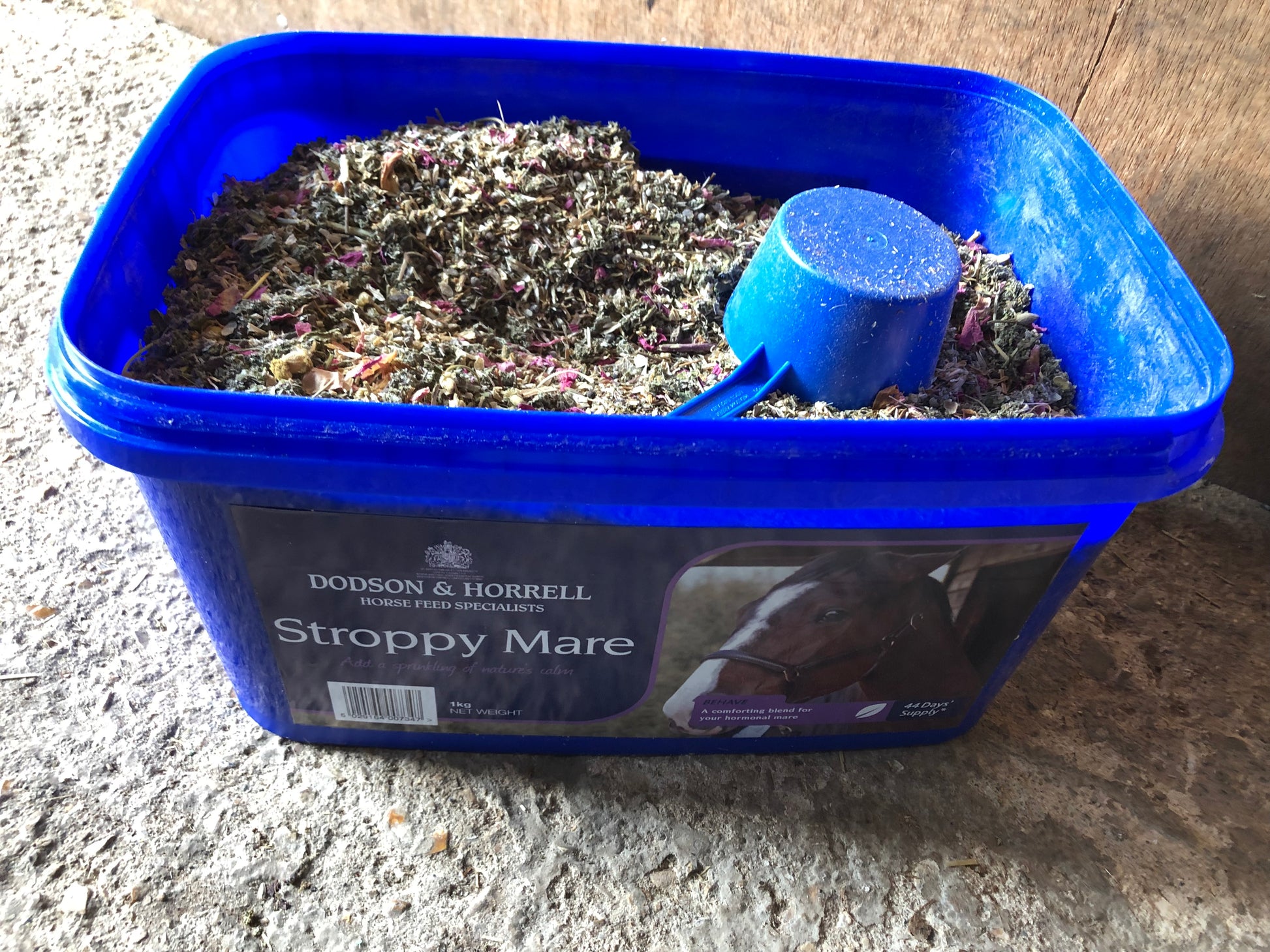 Dodson & Horrell Stroppy Mare Supplement - Top Of The Clops